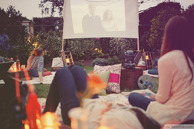 outdoor movie party