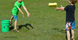 sponge-toss-game-for-summer-party