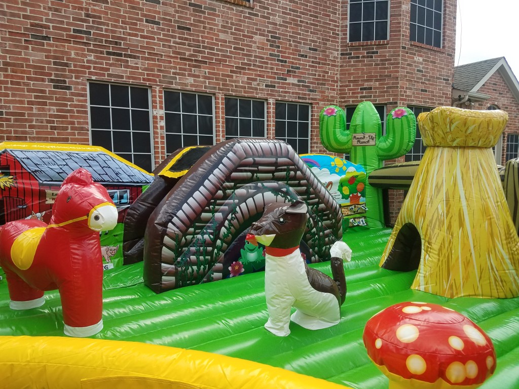 Little Farm Inflatable Jump City