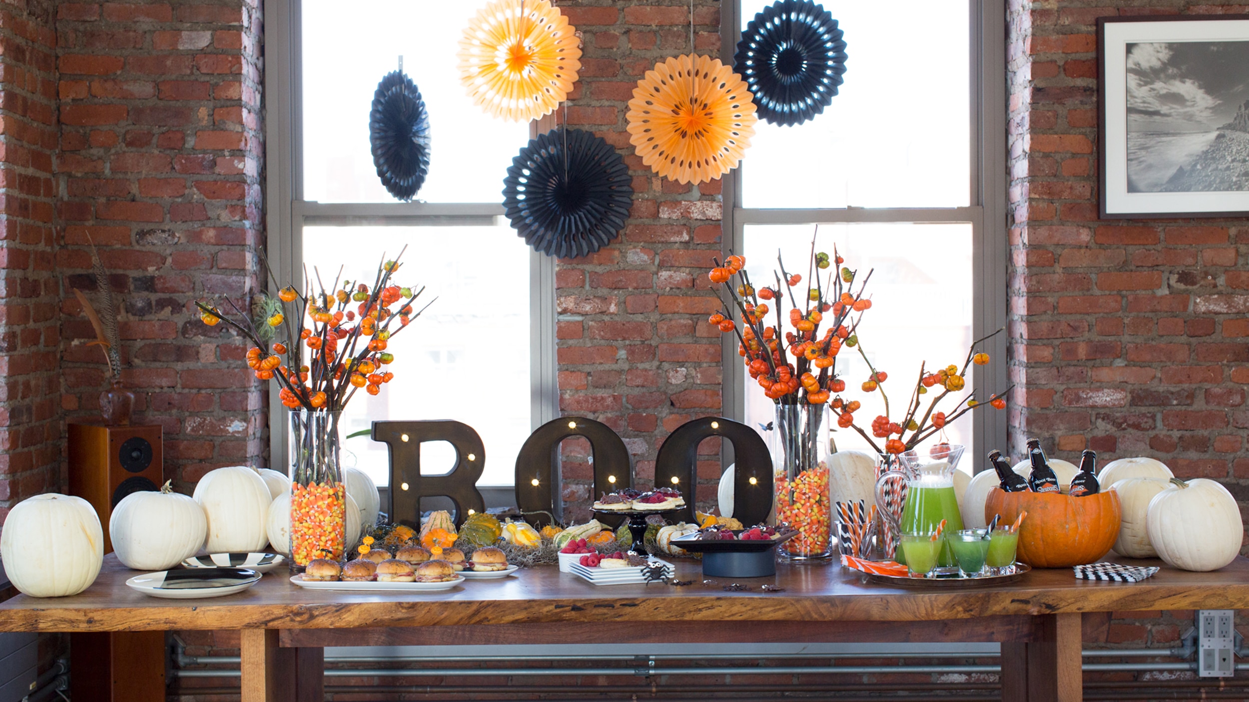 14 Spooktacular Halloween Party Themes 