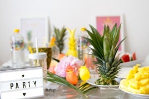pineapple-spring-party-ideas