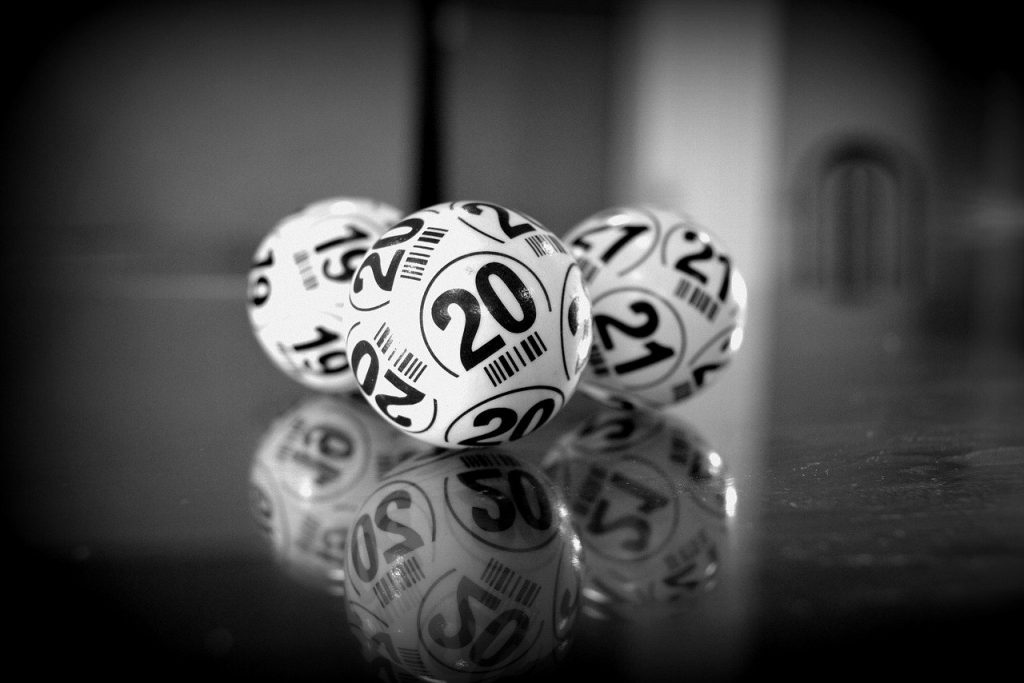 White numbered bingo balls